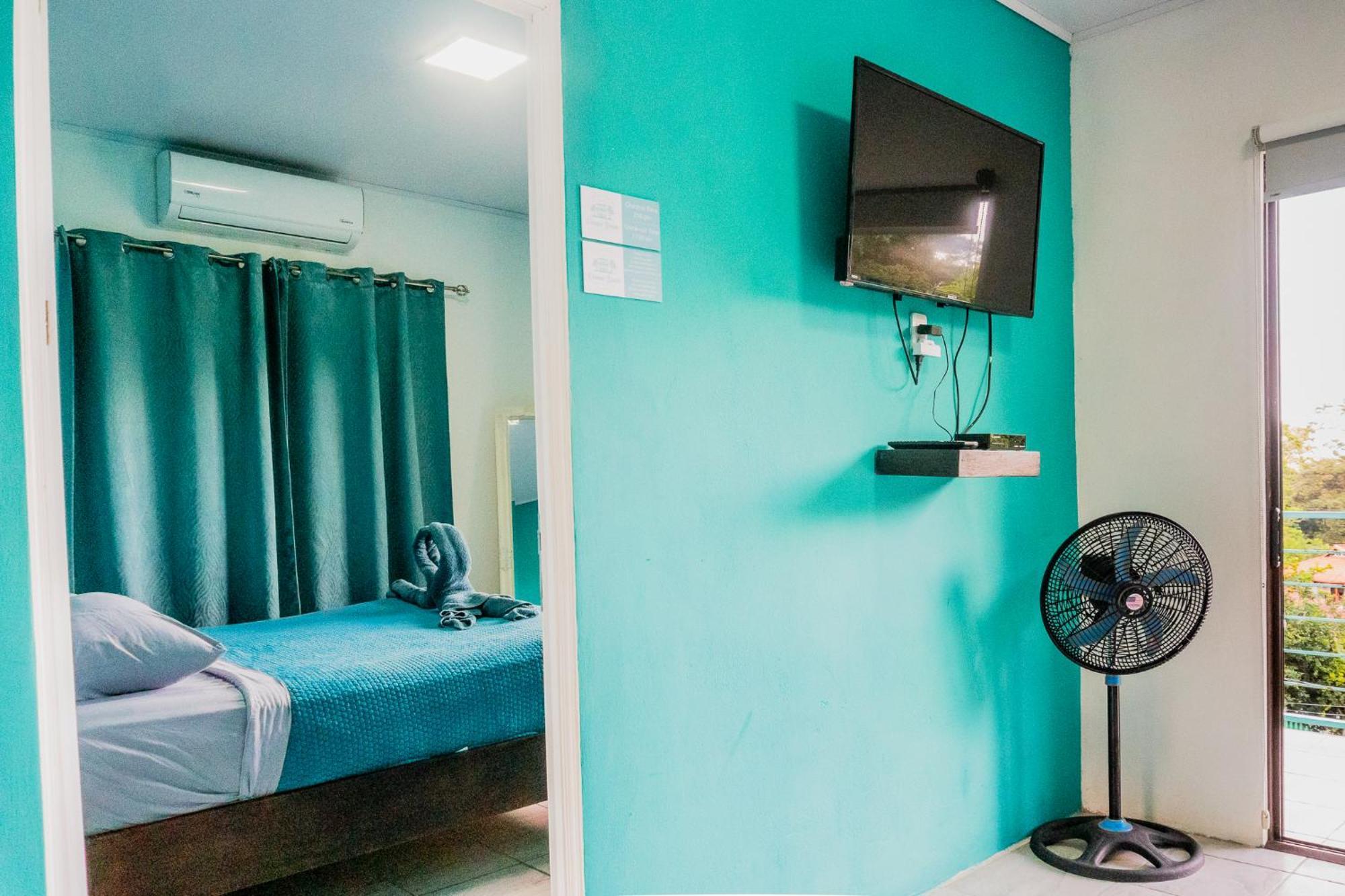 Ocean'S Breeze Apartment And Rooms Puerto Viejo de Talamanca Kültér fotó
